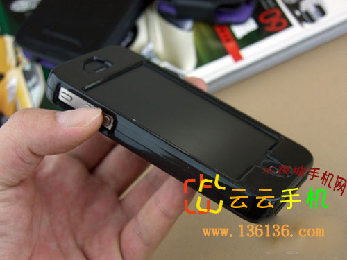 ڽiPhone 4װͼ