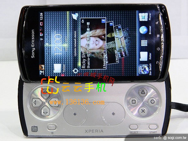 Ϸ ᰮXperia Playͼ