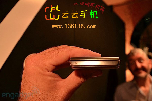 ȫ ݮTorch2 9810ͼ