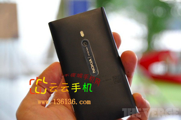 3.7WP7콢 ŵLumia 800ͼ