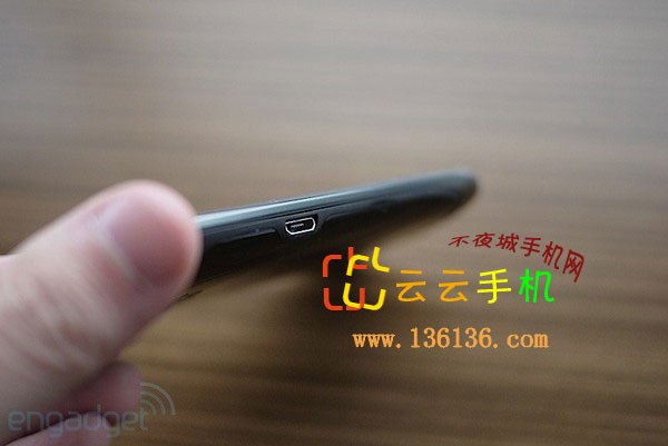 800MHzԲȫ ݮCurve 9360ͼ