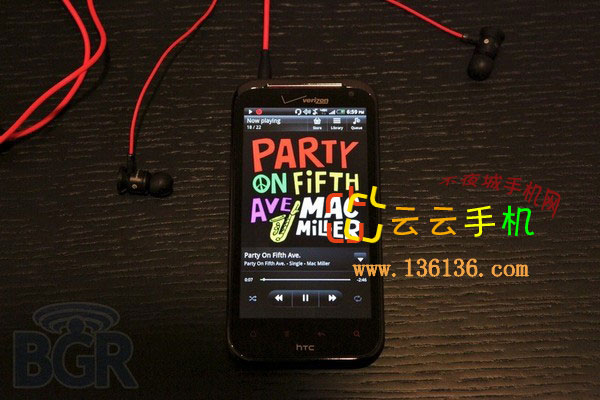 Android˫콢» HTC Rezoundͼ