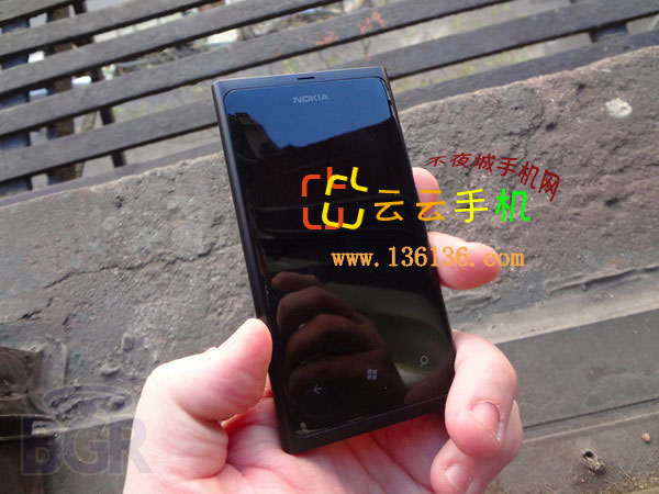 3.7WP7콢 ŵLumia 800ͼ