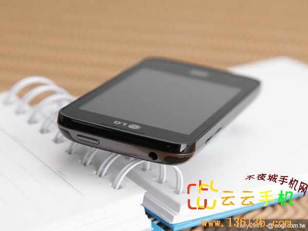 3.5Android LG Optimus Hubͼ