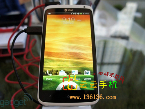 ɫĺAndroid콢 HTC One Xͼ