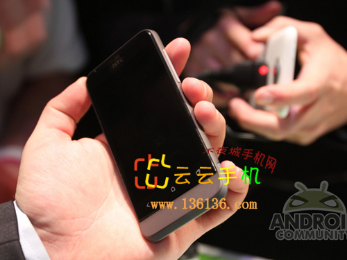 3.7簲׿» HTC One Vͼ