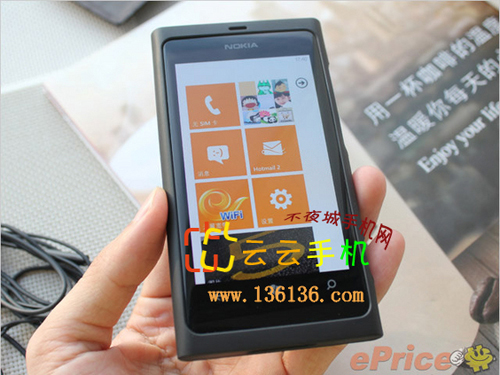 3.7лWP7 ŵLumia 800Cͼ