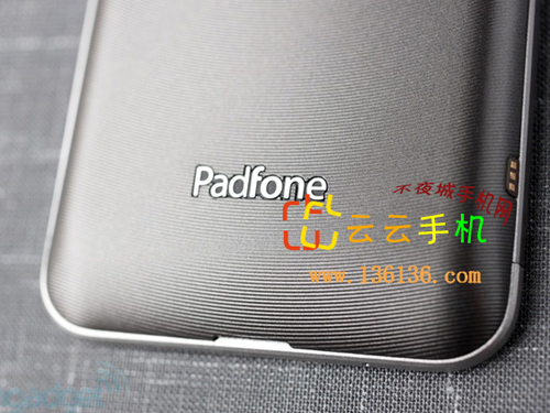 4.3˫˰׿ ˶PadFoneֻͼ