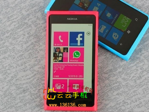 ҺɫWP7 ŵLumia 800Ůͼ