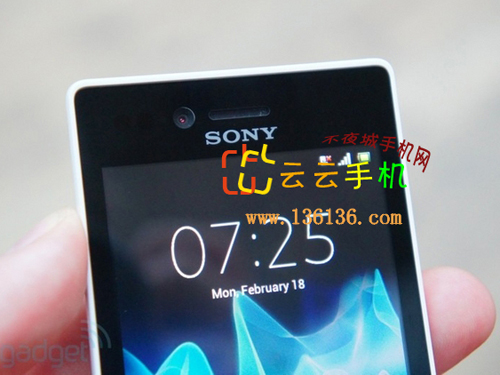 3.5ʱŻ Xperia miroͼ