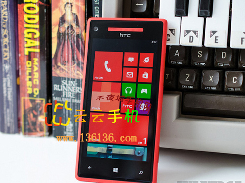 4.3˫ŲWP8 HTC 8Xͼ