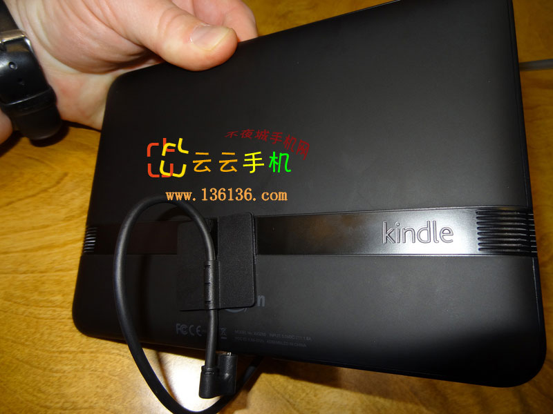 ˫˰׿ƽ 7Kindle Fire HDͼ