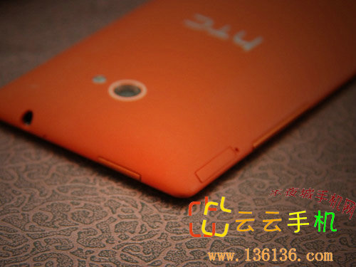 ɫWP8˫ʱ» HTC 8Xͼ