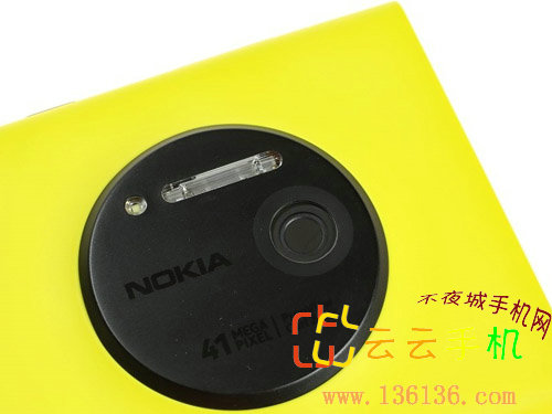 4.5Ӣ˫WP8 ŵLumia 1020ͼ