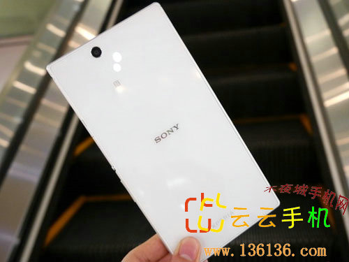 ɫˮ Xperia Z Ultraͼ