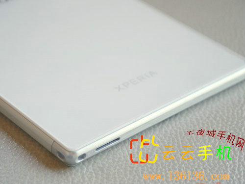 ɫˮ Xperia Z Ultraͼ