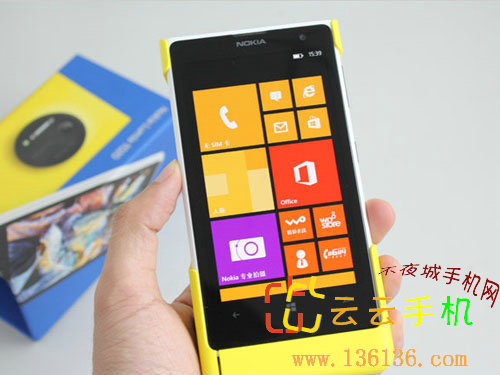 רҵͷ Lumia 1020ͼ