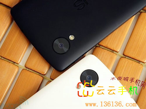 ڰĺʸ LG Nexus 5˫ɫͼ