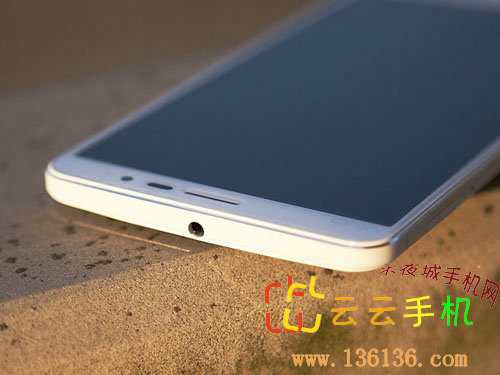 6Ӣĺ˰ɫ vivo Xplay3Sͼ